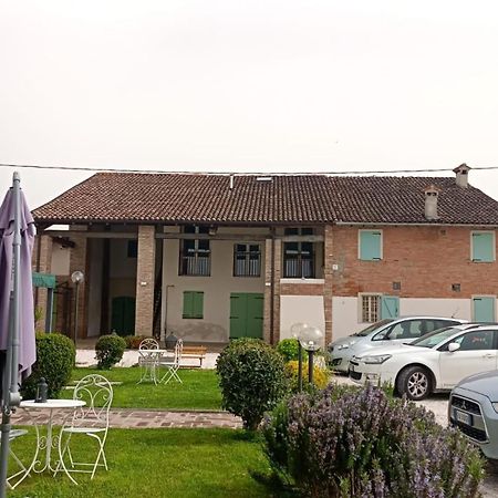 Bed and Breakfast Il Salice Ganaceto Esterno foto